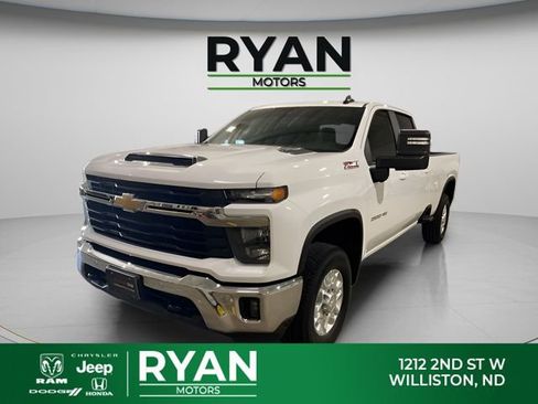 Used 2025 Chevrolet Silverado 2500 LT w/ All Star Edition AWD/4WD image 7