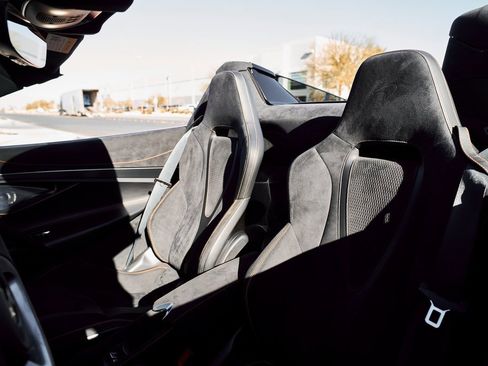 Used 2024 McLaren 750S Spider image 47