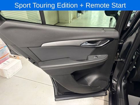 Used 2025 Buick Envision Sport Touring image 19