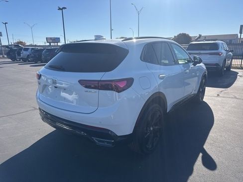 Used 2025 Buick Envision Sport Touring image 3