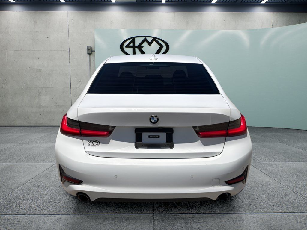Used 2020 BMW 330i Sedan w/ Convenience Package RWD image 4