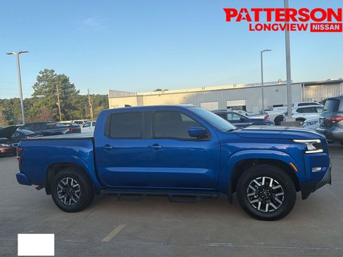 Used 2024 Nissan Frontier SL w/ Technology Package RWD image 2
