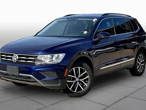 Used 2021 Volkswagen Tiguan SE image 3