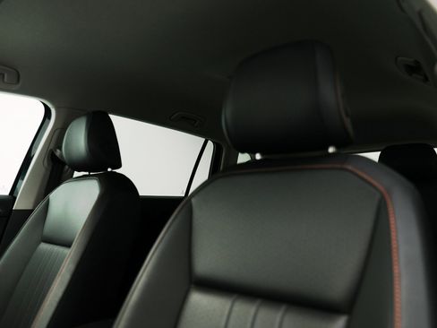 Used 2024 Volkswagen Tiguan Wolfsburg Edition image 22