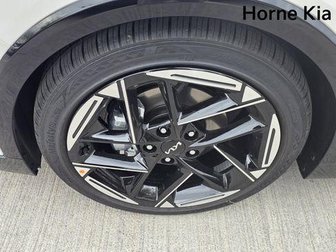 New 2025 Kia K4 GT-Line image 8