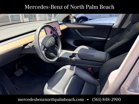 Used 2023 Tesla Model Y 2WD image 3
