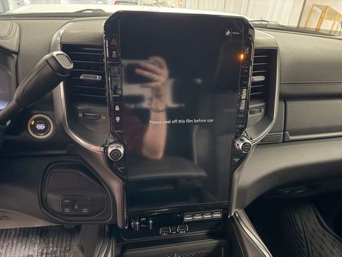 New 2026 RAM 3500 Laramie AWD/4WD image 23