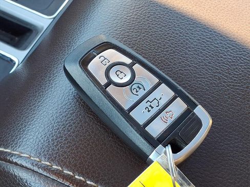 Used 2024 GMC Sierra 2500 Denali w/ Denali Reserve Package image 10