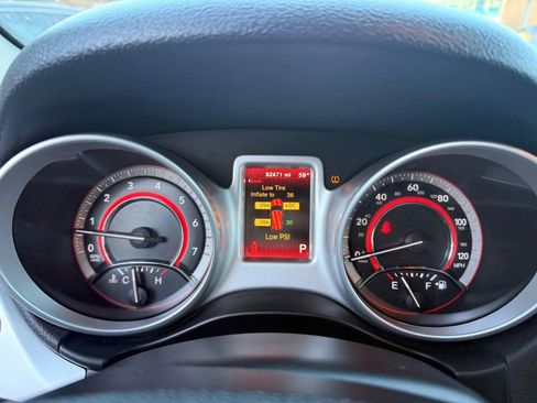 Used 2017 Dodge Journey SE w/ Flexible Seating Group image 18