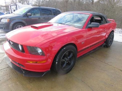 Used 2007 Ford Mustang GT Premium image 3