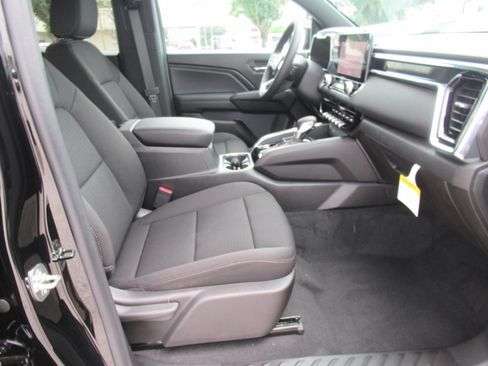 New 2026 GMC Canyon Elevation w/ Convenience Package RWD image 12