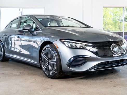 Used 2023 Mercedes-Benz EQE 350+ 350+ Sedan image 4