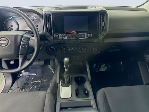 Used 2025 Nissan Frontier S w/ S Utility Package image 18