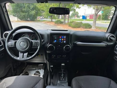 Used 2016 Jeep Wrangler Sport AWD/4WD image 16