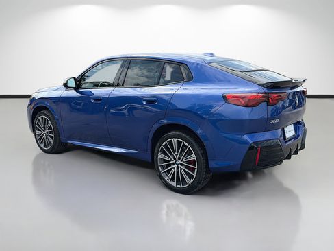 New 2026 BMW X2 xDrive28i w/ Technology Package AWD/4WD image 5