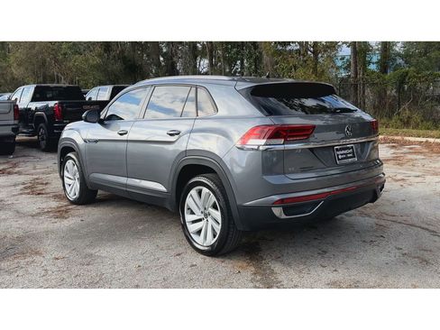 Used 2022 Volkswagen Atlas Cross Sport SE image 7