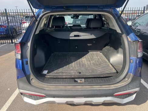 Used 2023 Kia Sportage EX image 7