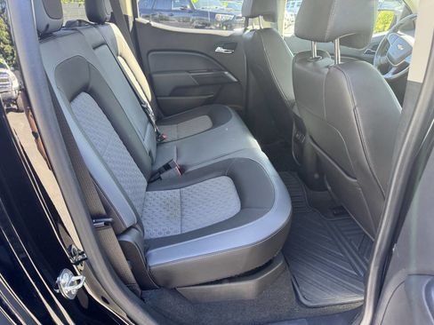 Used 2015 Chevrolet Colorado Z71 image 12