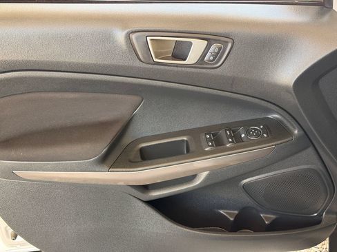 Used 2021 Ford EcoSport SE FWD image 3