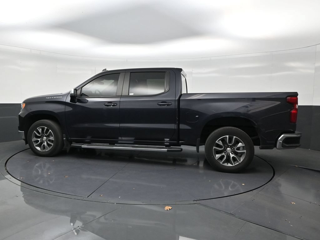 Used 2023 Chevrolet Silverado 1500 LT RWD image 2