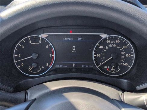 Used 2025 Nissan Altima 2.5 SV image 10