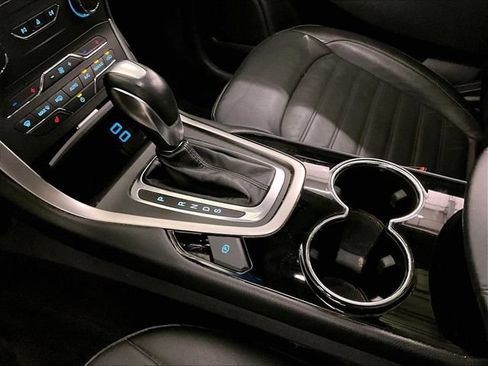 Used 2017 Ford Edge SEL w/ Equipment Group 201A FWD image 16