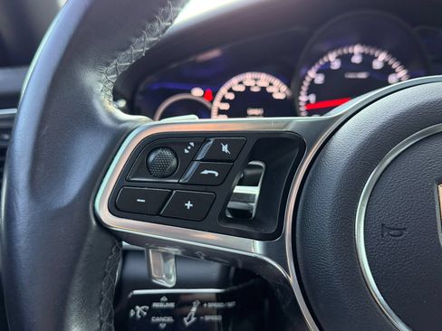 Used 2019 Porsche Panamera RWD image 22