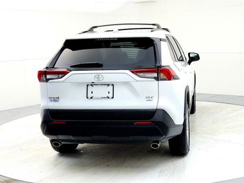 Certified 2023 Toyota RAV4 XLE Premium image 5