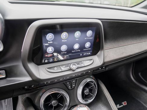 Used 2019 Chevrolet Camaro ZL1 RWD image 95