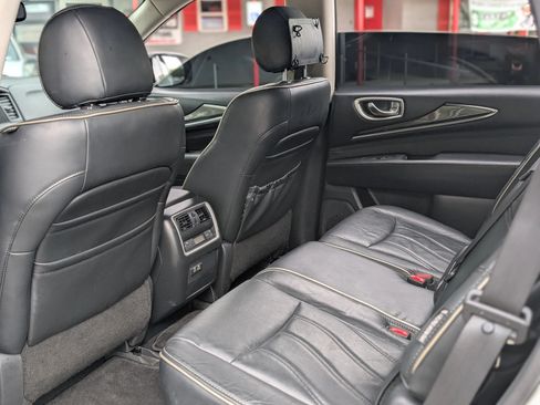 Used 2020 INFINITI QX60 Luxe w/ Essential Package FWD image 16
