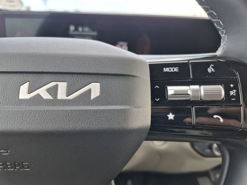 New 2026 Kia Sorento EX AWD/4WD image 19