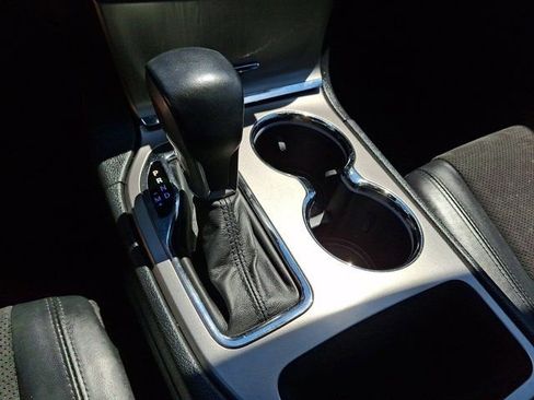 Certified 2021 Jeep Grand Cherokee Laredo X AWD/4WD image 18