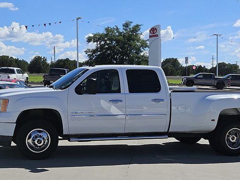 Used 2014 GMC Sierra 3500 Denali AWD/4WD image 22