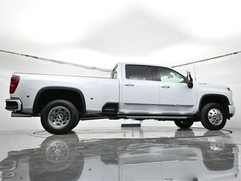 New 2026 Chevrolet Silverado 3500 High Country w/ Technology Package AWD/4WD image 39