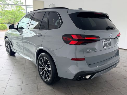 New 2026 BMW X5 xDrive40i w/ M Sport Package AWD/4WD image 3