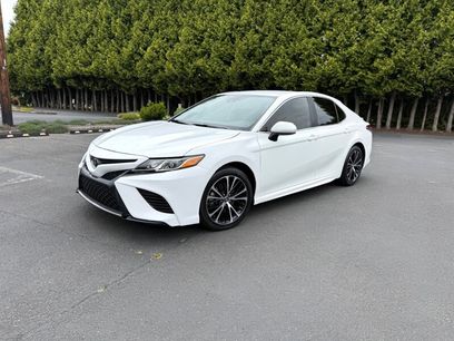 Used 2019 Toyota Camry SE