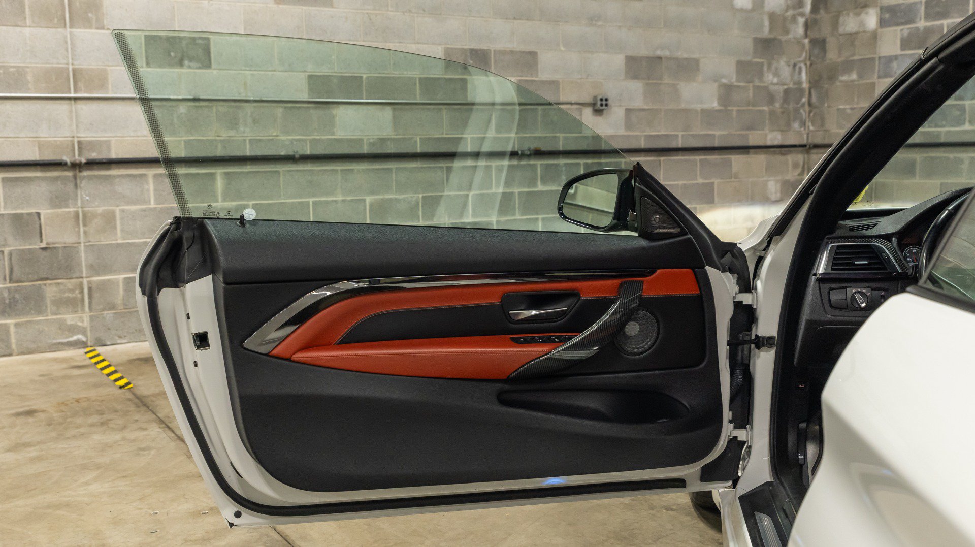 Used 2016 BMW M4 Convertible RWD image 63