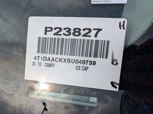 Used 2025 Toyota Camry LE image 34