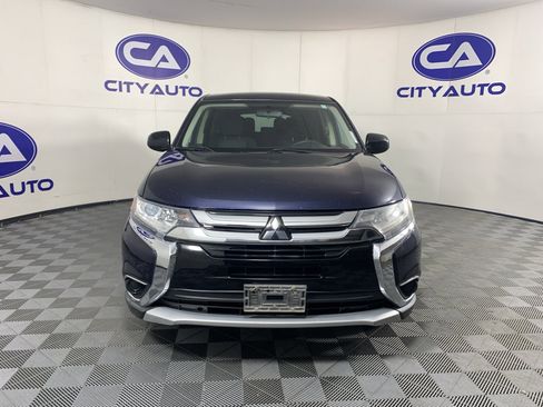 Used 2018 Mitsubishi Outlander ES image 9