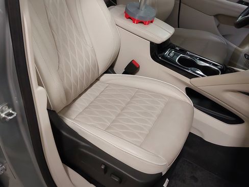 Used 2023 Buick Envision Avenir FWD image 27
