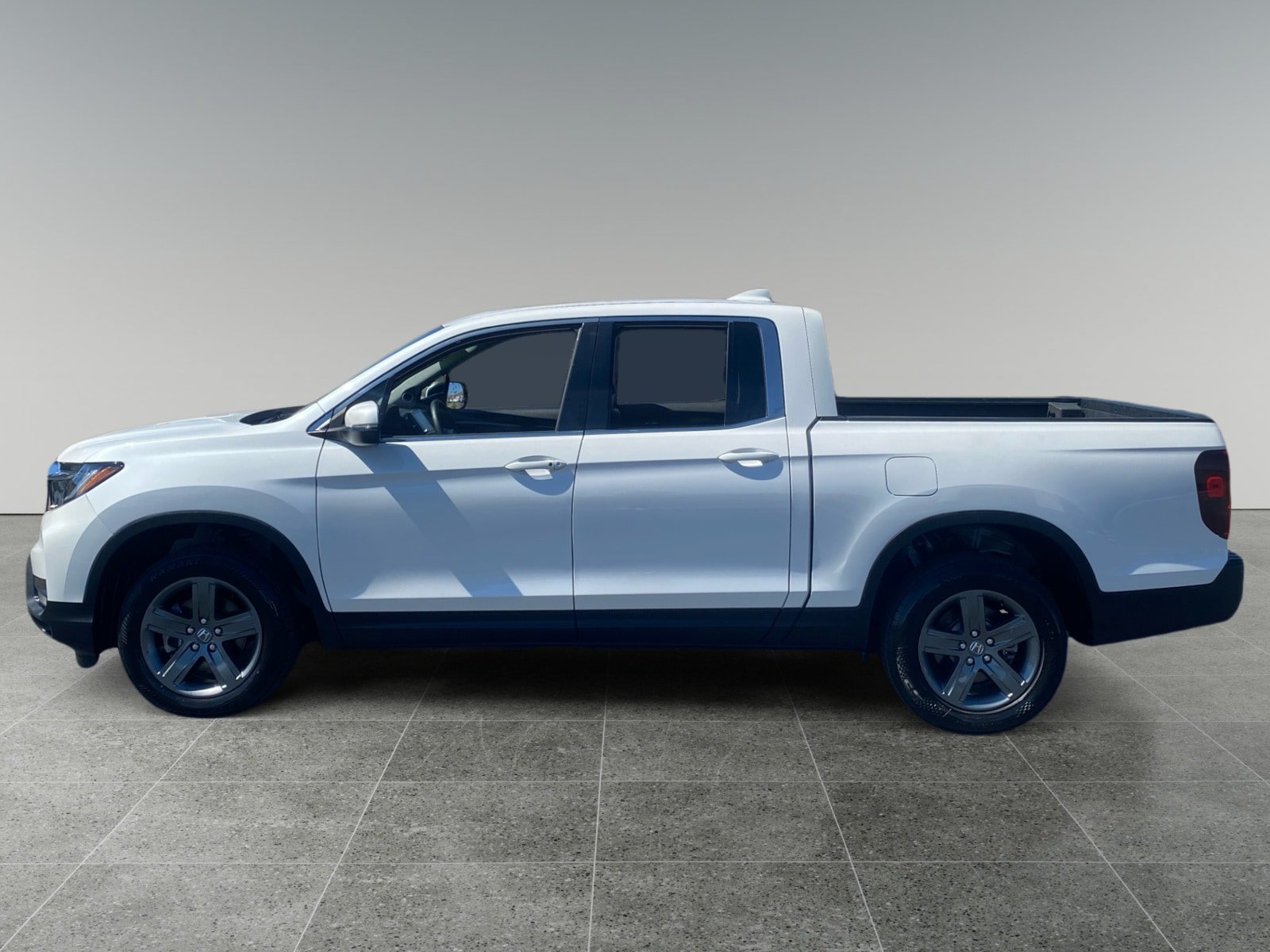 Used 2023 Honda Ridgeline RTL image 2