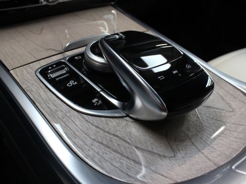 Used 2022 Mercedes-Benz G 550 G 550 AMG Line w/ Exclusive Interior Package image 82