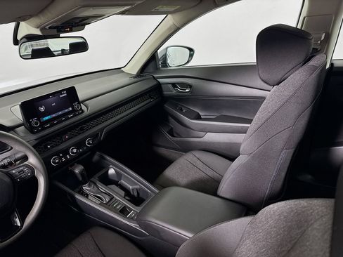 Used 2025 Honda Accord LX image 18