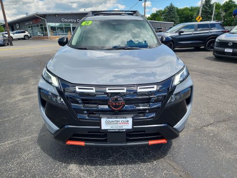 New 2026 Nissan Rogue SV AWD/4WD image 3