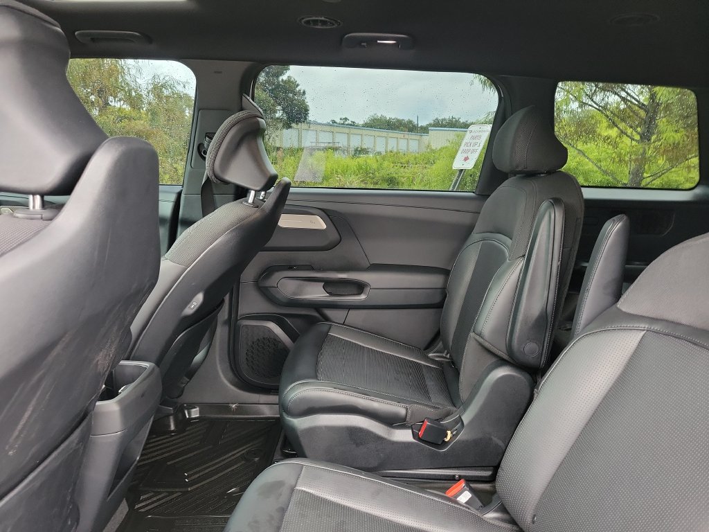 Used 2027 Kia Telluride S w/ Towing Package FWD image 26