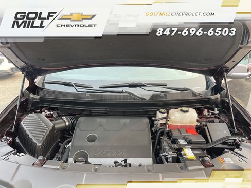 Used 2023 Chevrolet Traverse LT w/ LPO, Floor Liner Package AWD/4WD image 9