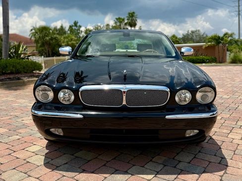 Used 2006 Jaguar XJ Vanden Plas image 5