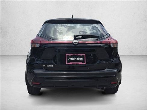 Certified 2023 Nissan Kicks S FWD image 7