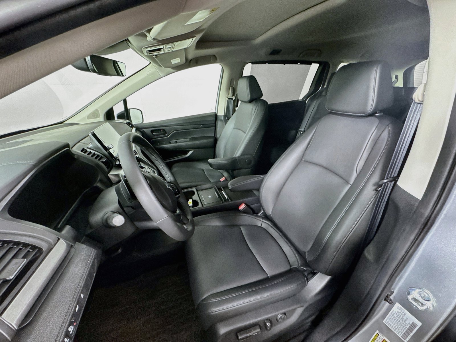 Used 2026 Honda Odyssey EX-L image 13
