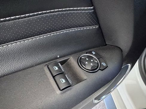 Used 2023 Ford Mustang GT Premium image 12